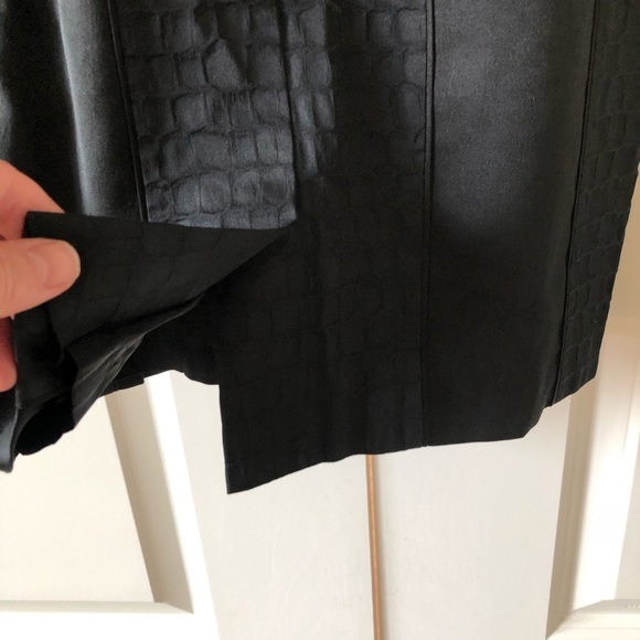 Hugo Boss Darling Embossed Black Sheath Dress - Picture 5 of 14
